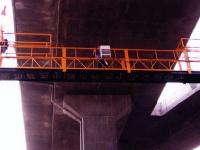 below-of-bridge_s