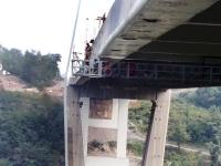 below-of-brige-1-_s